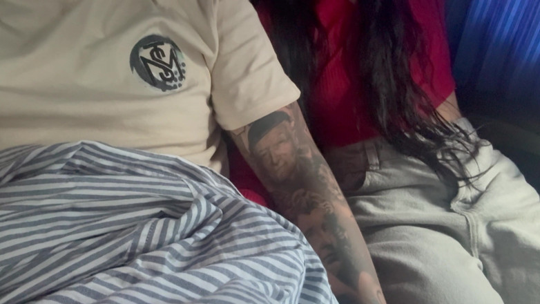 Teen amateur Latinas: Cesta do Medellínu; Honění a prstění kundičky s v servisním...