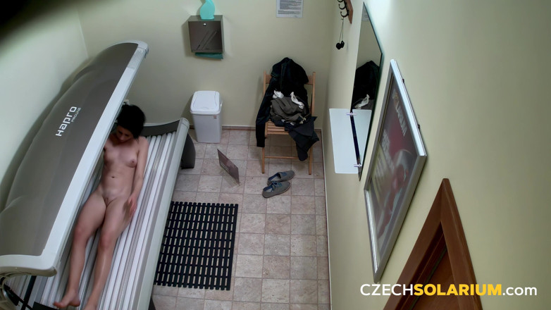 Czech Solarium: Tcheca Solarium 178 lésbica gata tira a roupa para um show...