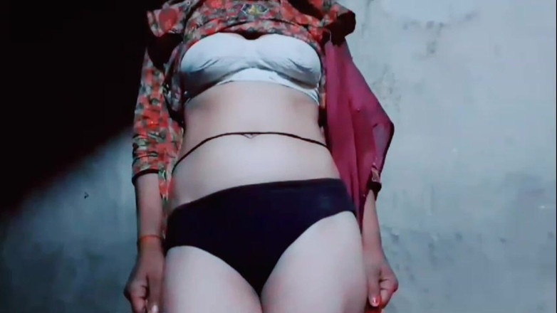 TricolorMusic3: Desi tyłek