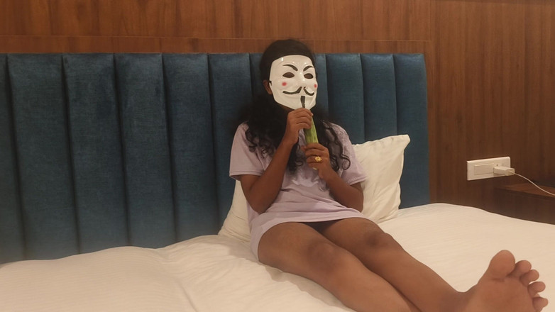 VillageBlackfairy: खीरा सेक्सी फील का उपयोग करें