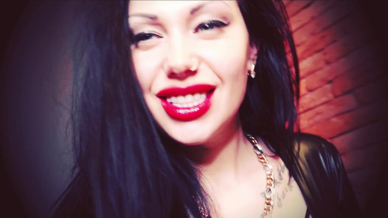 Goddess Misha Goldy: ¡Aumenta tu adicción a mis grandes labios rojos! ¡Sé que estás...