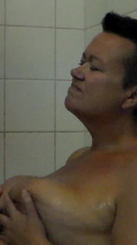 John Is Pissing on Jen in the Shower
