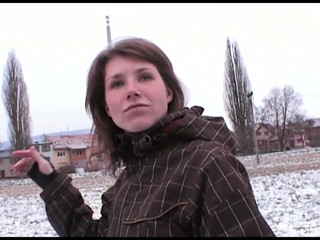 All Those Girlfriends: Fran montre son corps sur le froid de l'hiver