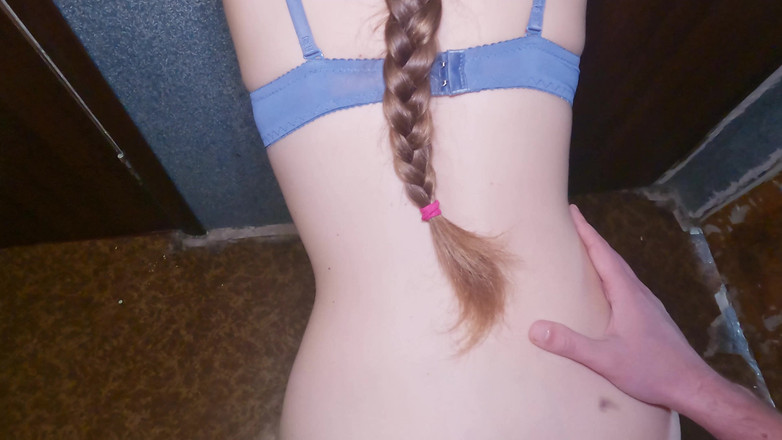 Love_Adventures: Mahasiswi jerman ini dientot habis-habisan di lorong!