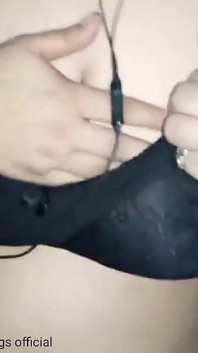 Paquistanesa gordinha indiana expõe seus peitos grandes e bunda profunda redonda e buceta peluda enquanto dança sensualmente