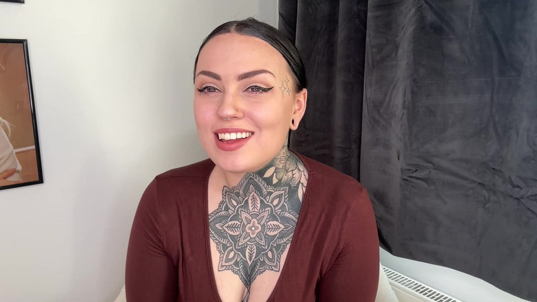 Miss Valentina: 확실히 당신의 정보를 보내지 마세요