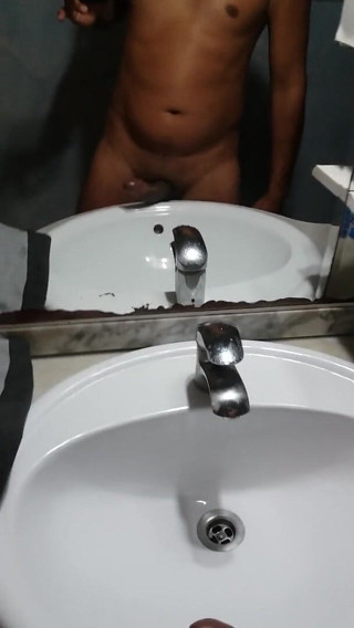 Boy top Amador: after a shower a video for friends faphouse
