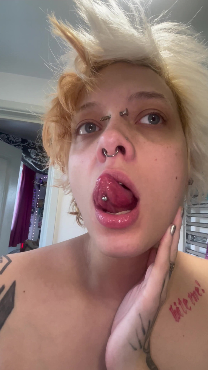 Glitterqueen1999: Wycieczka ustna bez makijażu zębów język Migdałki języczki sprawdź