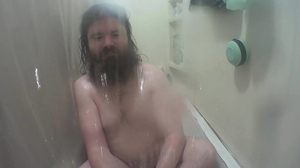 Au79: Opravena sprcha teď, je čas si ji vzít