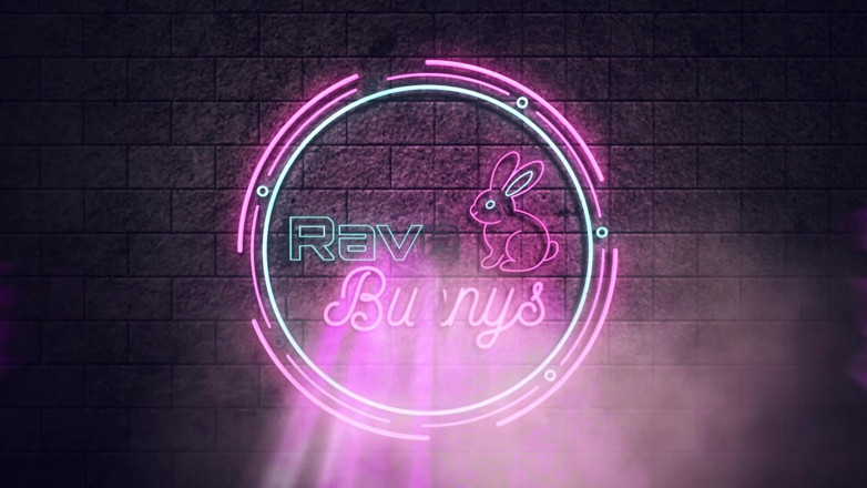 Rave Bunnys: Zoey Di Giacomo Mengekalkan Rave Hidup Dengan Langkah Seksi!