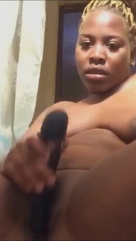 Devin ciudat cu noul meu vibrator