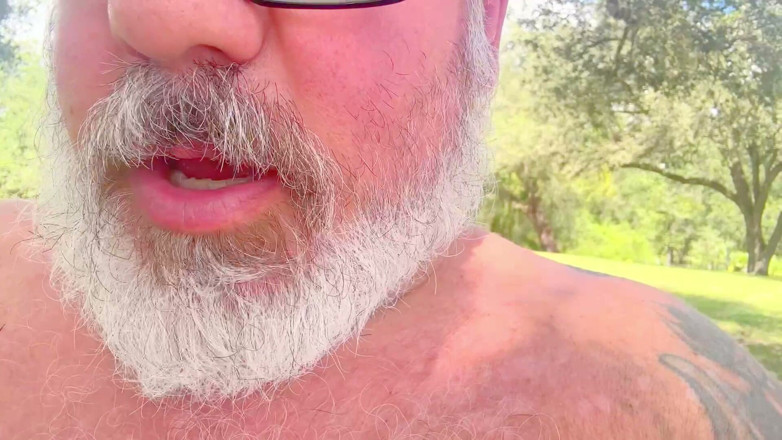Hand-Free-Daddy-Chub: Показ Великих Яєць У Пустині, Будь Ласка, Доведи Мене В Лісі