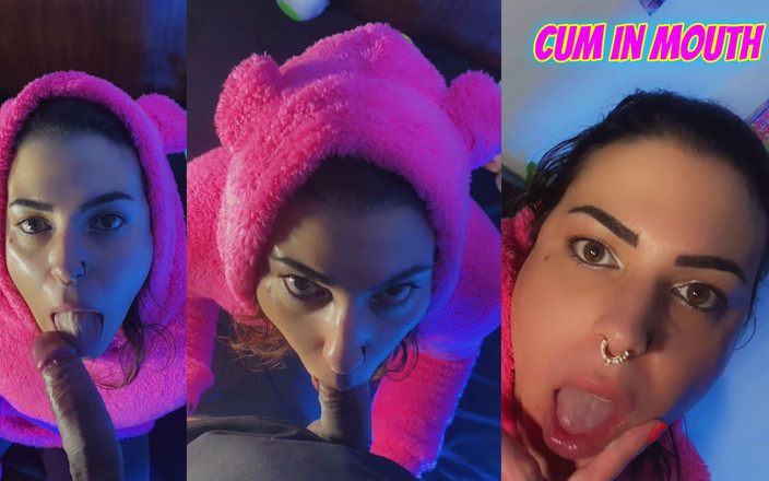 EmmaInkTrans: Büyük zenci yarağından pijamalı sütlü kadın