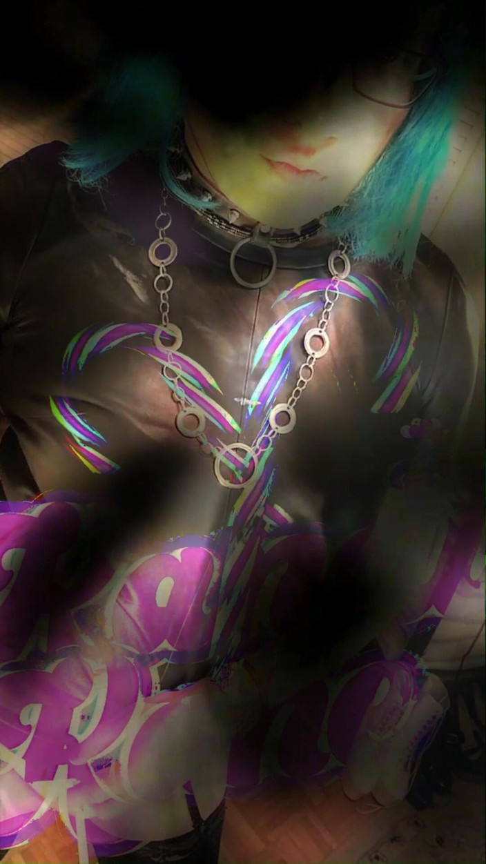 kandiKane: Het tranny kandi får sin röv knullad av tjock lila...