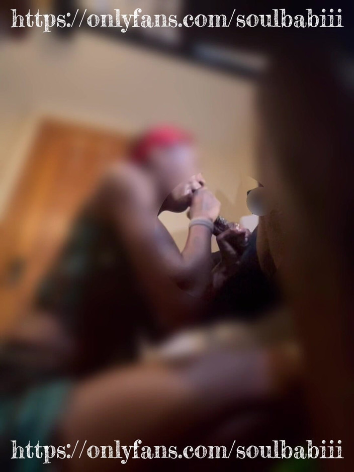 Soulbabii: Доїння верхнього ярусу для його члена