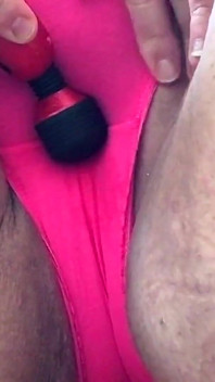 Bbwbootyful stimulating my clit with vibrator fucking my pussy