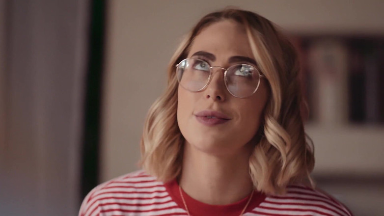 SweetheartVideo: Ženská slibová scéna 1 ji drží zblízka