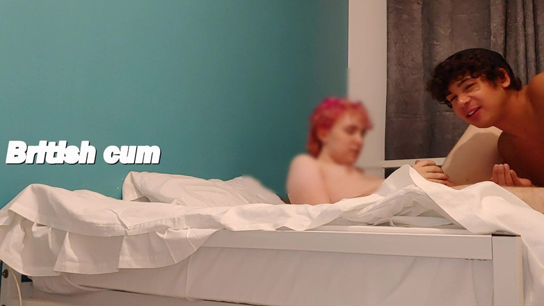 LeoTeenLatinos: Il ragazzo londinese mi dà il suo sperma e il...