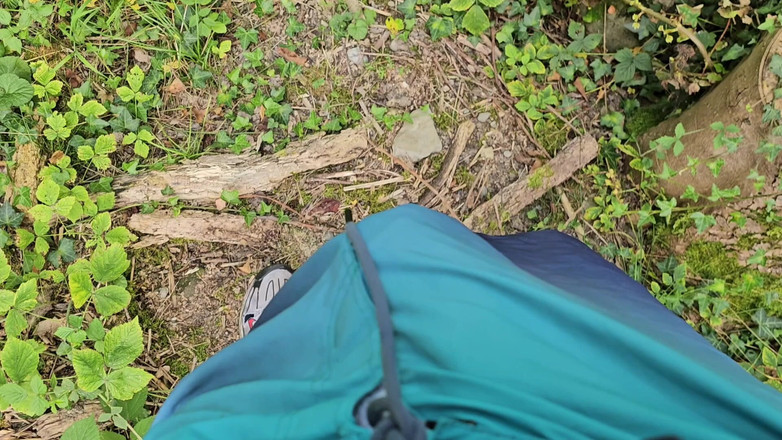 Daddys Legacy: Riskante Buitenaftrekwedstrijd - Bijna Gevangen En Enorme Cumshot in Het Bos
