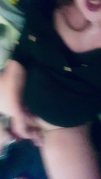 Krissy Sweets głaskanie jej kutasa