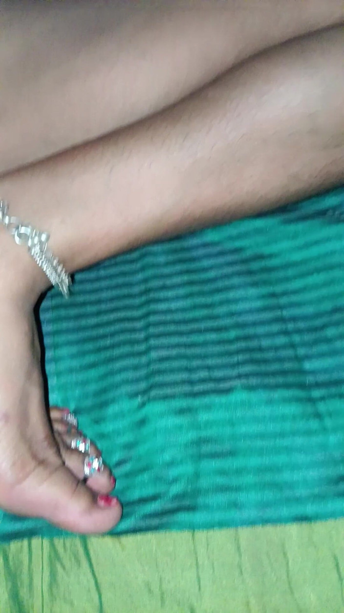 Savita bhabhi7: 印度妻子和丈夫盖伊野餐每人