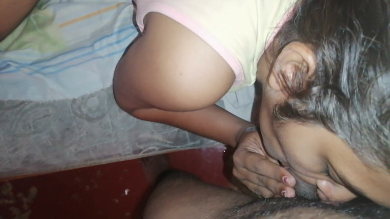 Tina Baby: Desi MILF bierze ich kolana w dół 2