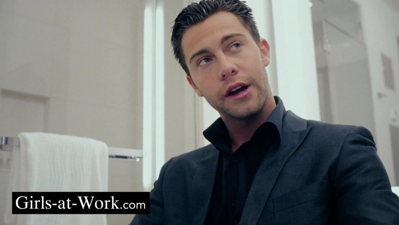 Girls At Work: Una donna che non può resistere