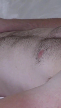 Harige tiener Jock Troy kan zijn handen niet van 18/o afhouden geile tiener Naomi