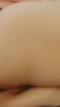 장난감으로 후장 따먹히는 발정난 마누라