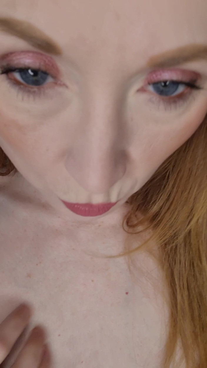 Lily kink: POV sveden vašimi přáteli milf macechou