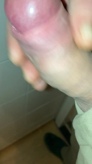 Foreskinguy: 包皮特写鸡巴头edging和射液