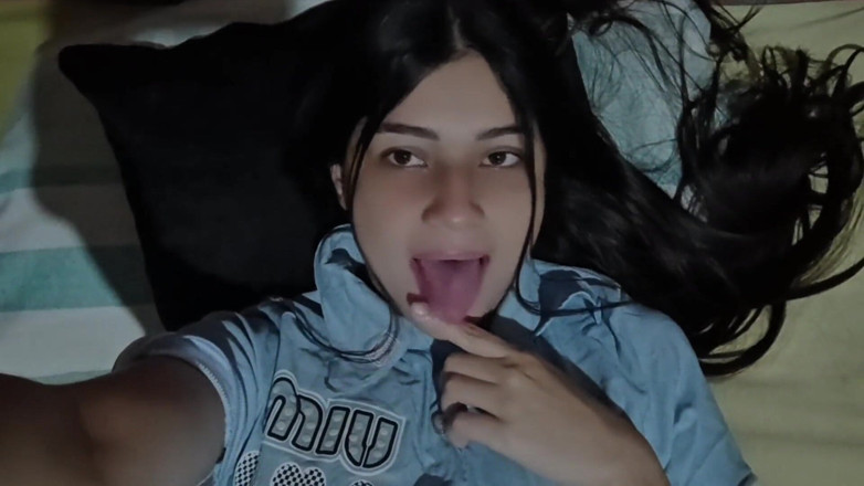 Yulieth Gomez: Colombian Si Masturba