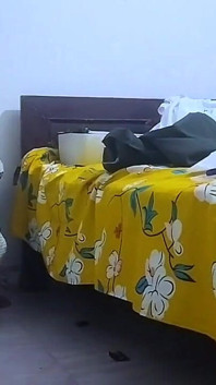 インドの大学生の女の子がリアルバイラル動画を