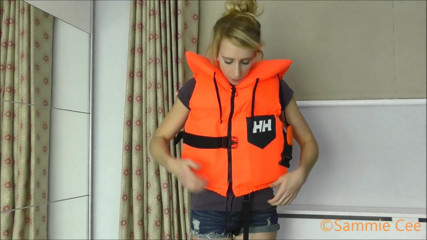 Sammie Cee: Helly Hansen con salvagente