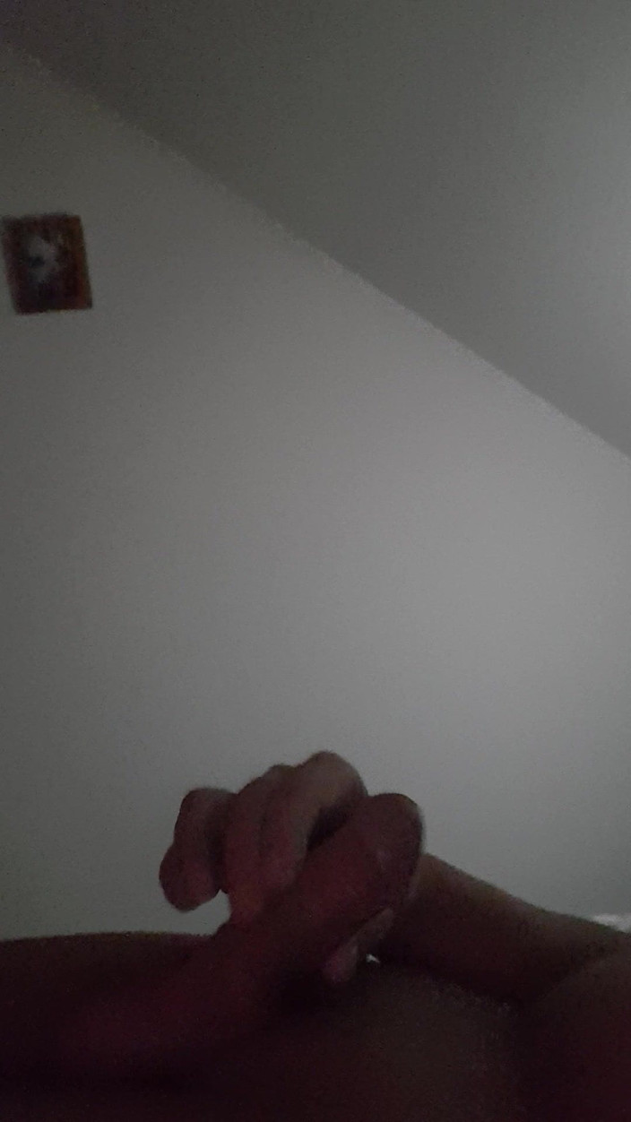 Wichsstudio: Дрочка в любительском видео