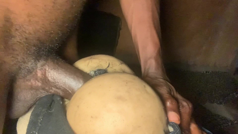 Bangcum8: Tak velký, že nemůžu stříkat dovnitř