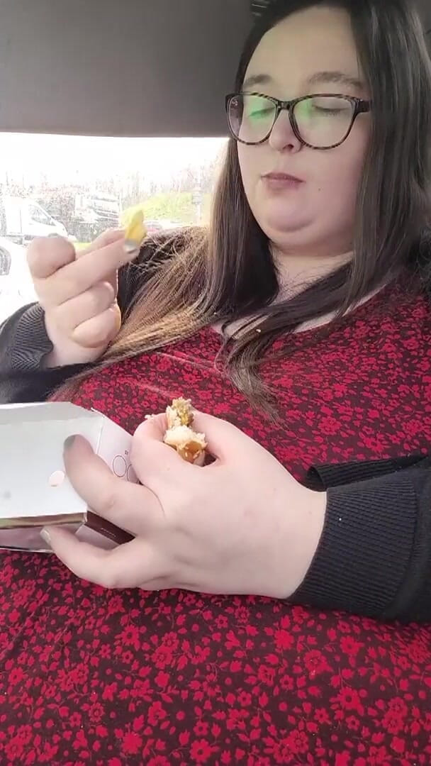 SSBBWLadyBrads: Last piece of Burger King