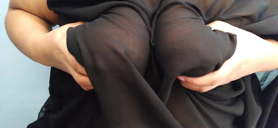 Aria Mia: アラビアの主婦裸のビデオセックス