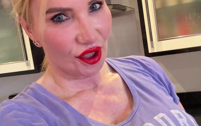 Sophie James: Sweaty Hairy Pussy Sweaty 34jj Tits Wet Panties
