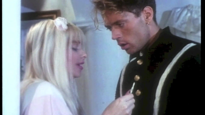 Inthe MILF room: 로코와 치치올리나가 놀라운 빈티지 장면을 펼쳤다