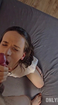 Elfo obtener facial de máscara chico con enorme polla