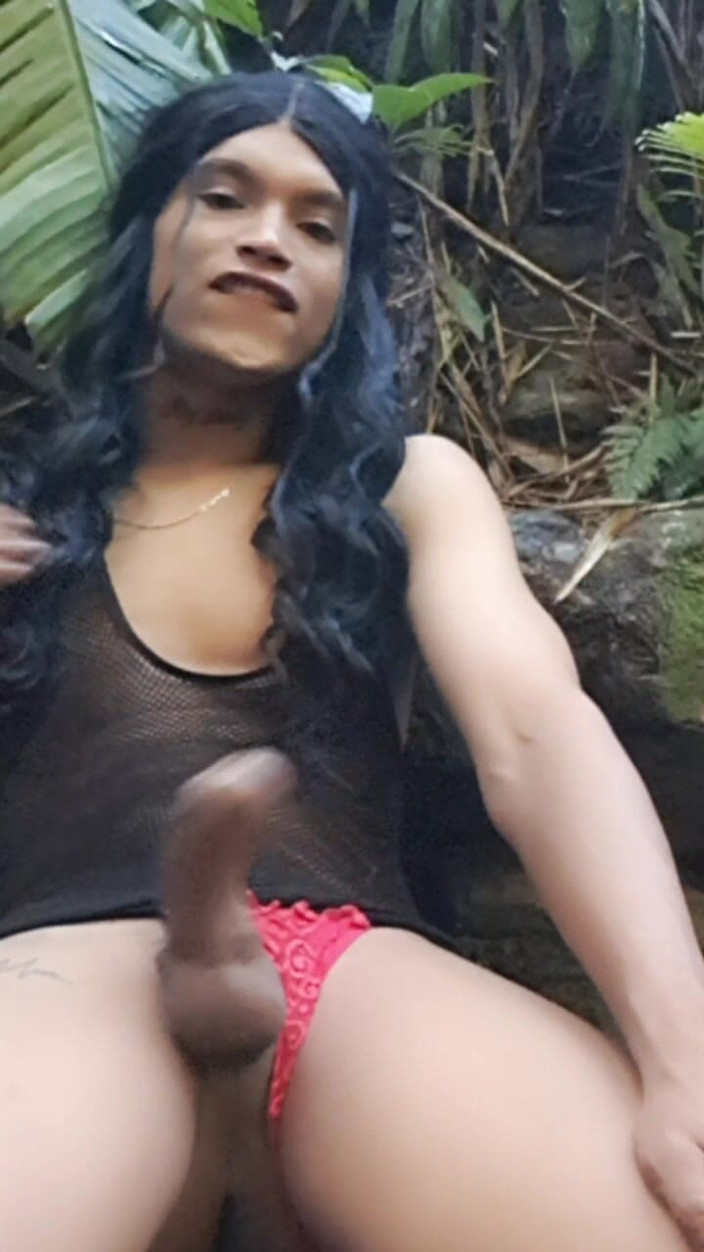 Valera Toro: Letupan Air Mani Panas Di Hutan