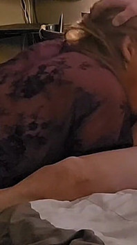 baingni rang men mahila ke saath kaamuk aur majedaar bedroom seks