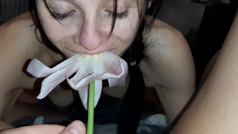 Lesbian-illusion: Am lăsat-o pe iubita mea să experimenteze pe pizda mea