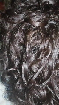 Desi skutečná tetička dělá to nejlepší pro mladé sousedy