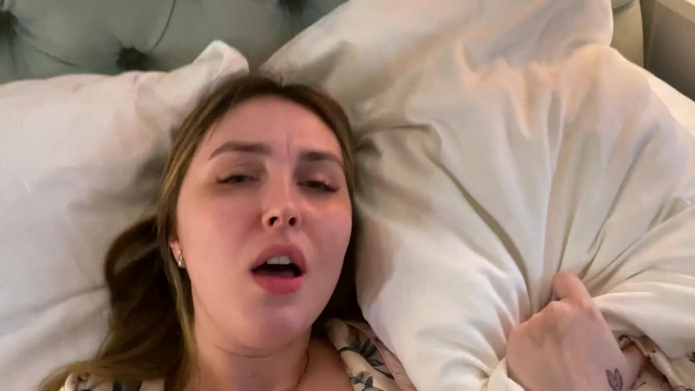 Alina Rai: Scopata matrigna nella camera d'albergo dopo la festa