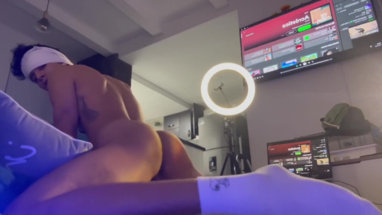 Andcristiann: Straigth se fait bander les yeux pour s’imaginer en train...