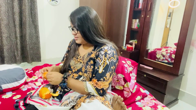 Nadiyaxxx02: shaadishuda bari bahan ki chhote bhaee dvara chudaee ki jaati...