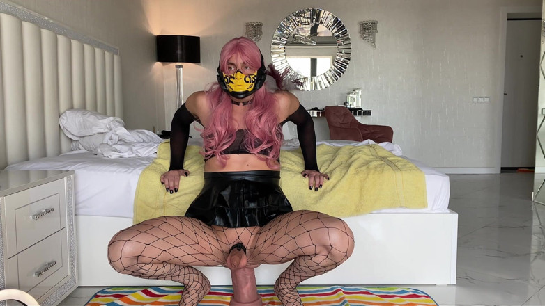Meowbinary: Stepdaddy’s Size Makes This Glam Sissy Leak &amp; Gape