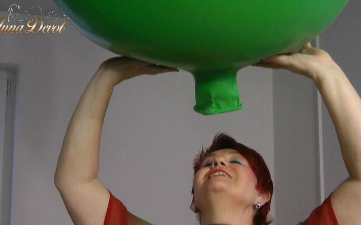 Anna Devot and Friends: Мега повітряна кулька, мінет